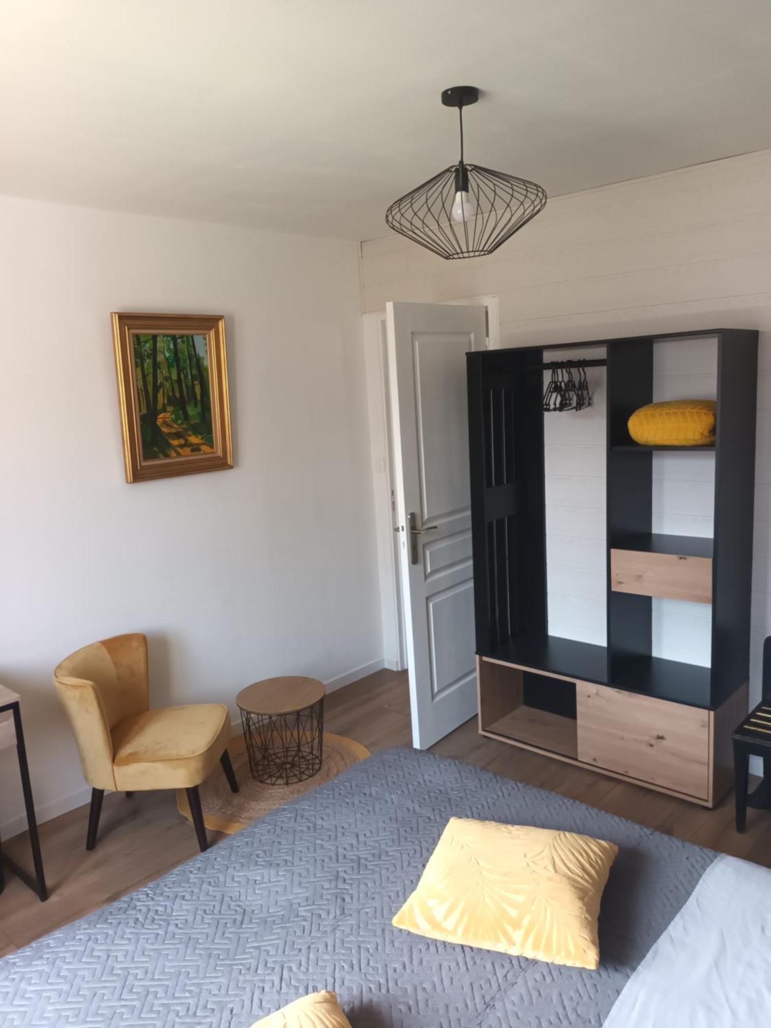 Le Samui Vila Saint-Hilaire-sur-Yerre Exterior foto
